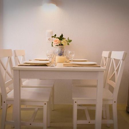 Linos Suites Emporio  Екстер'єр фото