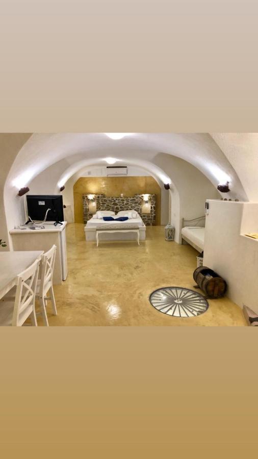 Linos Suites Emporio  Екстер'єр фото